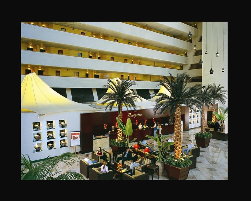 Radisson Blu Resort, Sharjah Luaran gambar The lobby of the hotel
