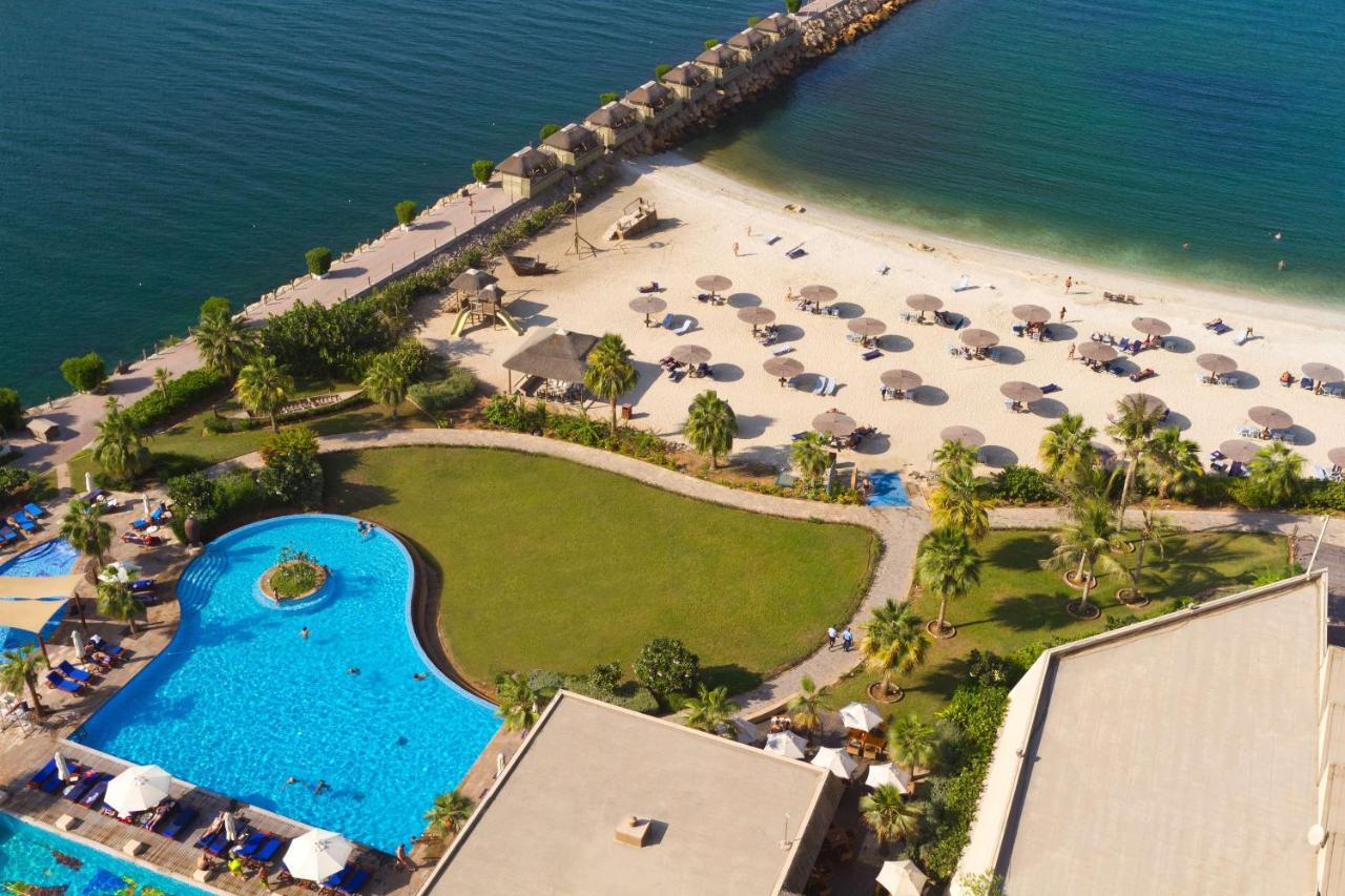 Radisson Blu Resort, Sharjah Luaran gambar Aerial view of the beach